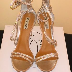 Steve Madden - Festive Heeled Sandals